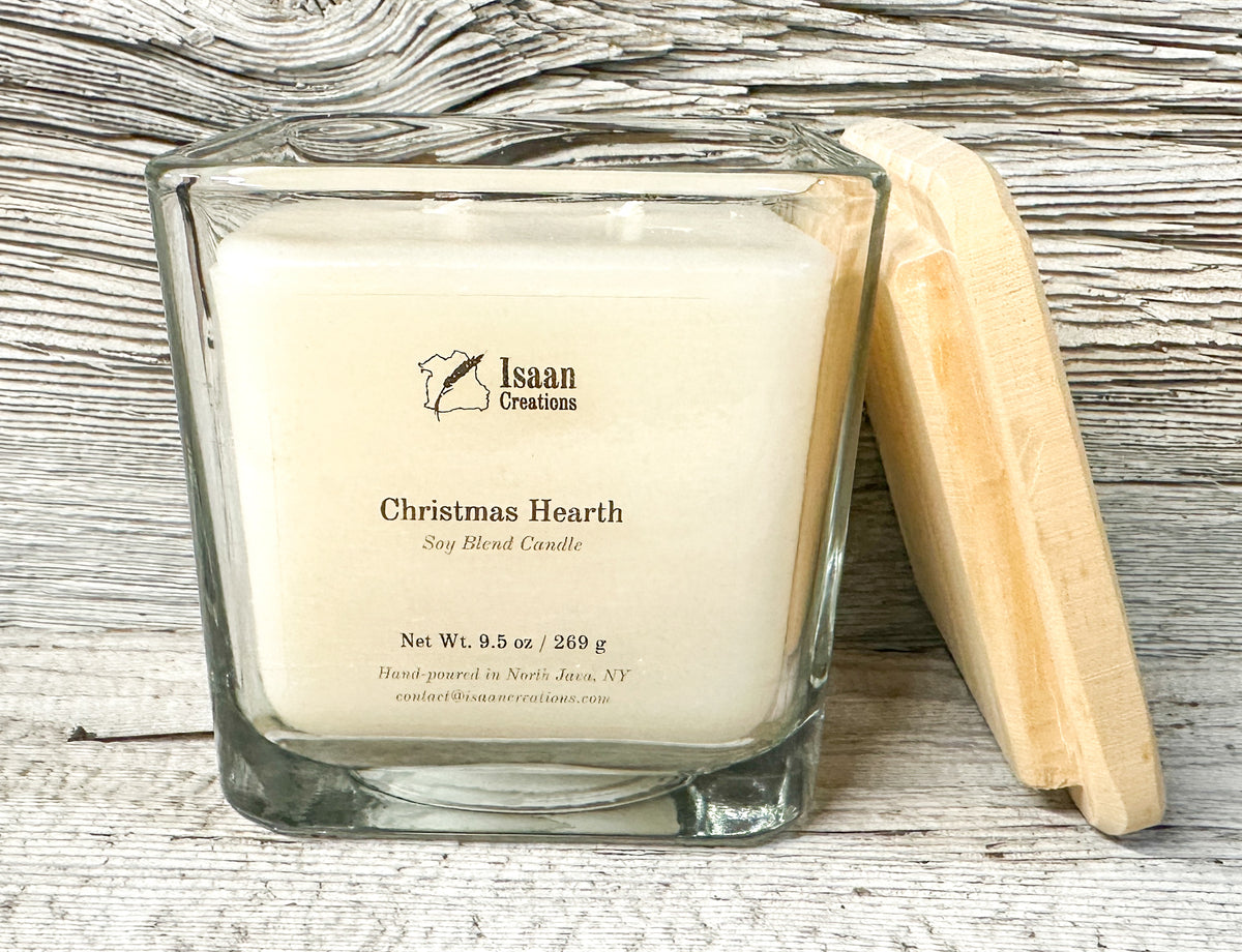 Christmas Hearth Candle (9.5 oz)