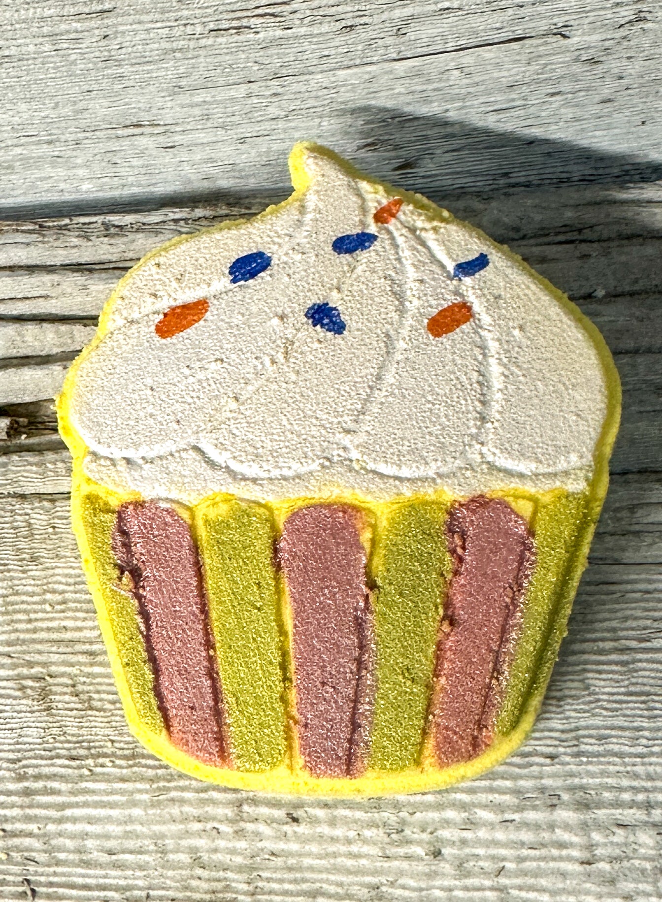 Cupcake Foaming Bath Bomb