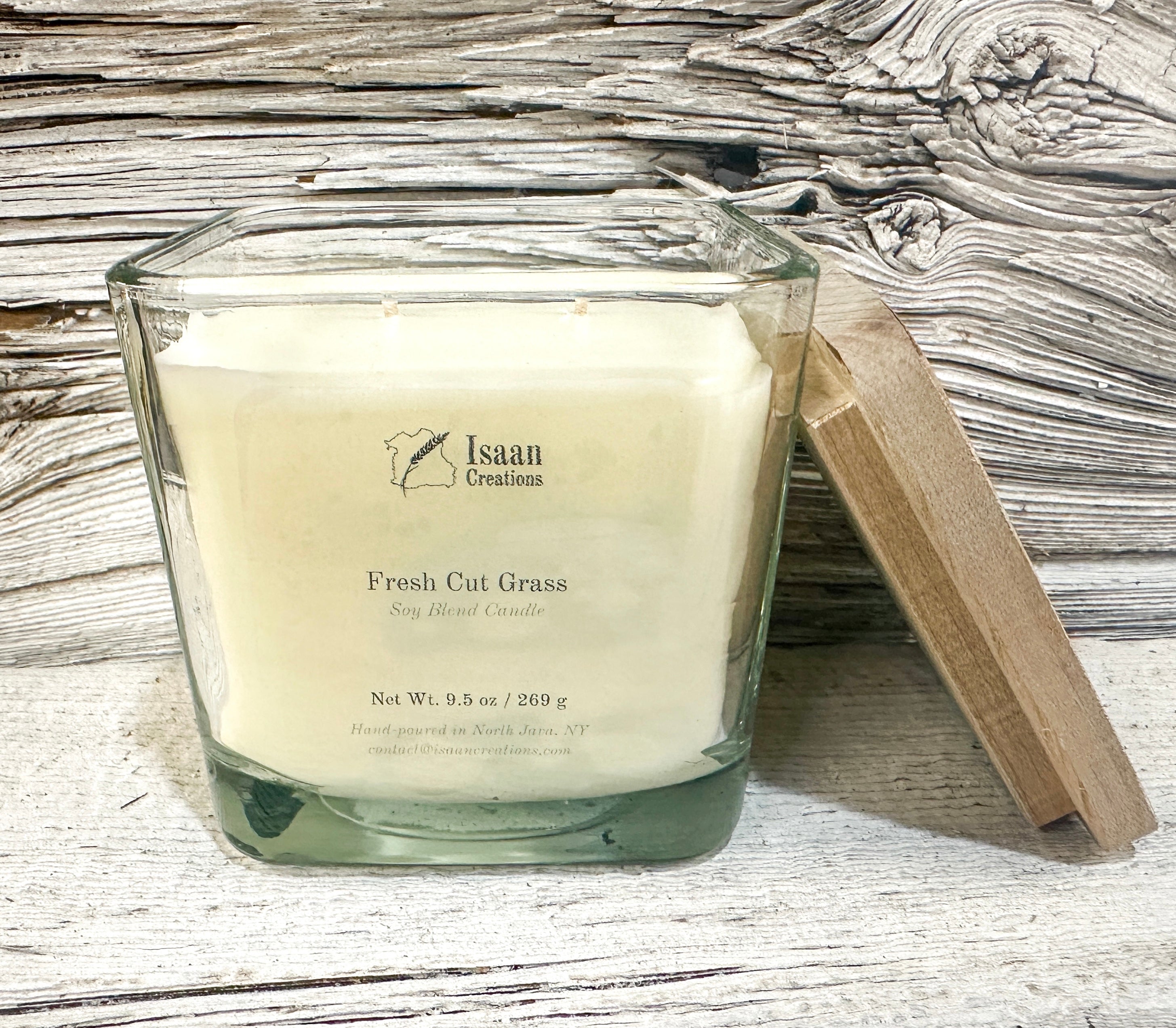 Fresh Cut Grass Candle (9.5 oz)