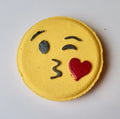 Kissy Face Foaming Bath Bomb