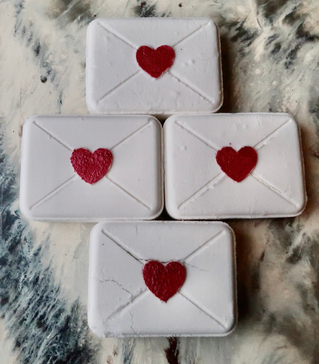 Love Letter Foaming Bath Bomb